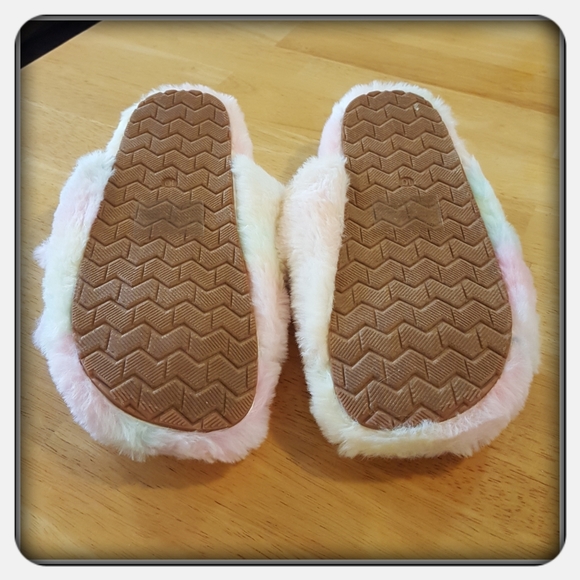 NWOB Woman's Steve Madden Slippers Size 10M - Picture 5 of 6